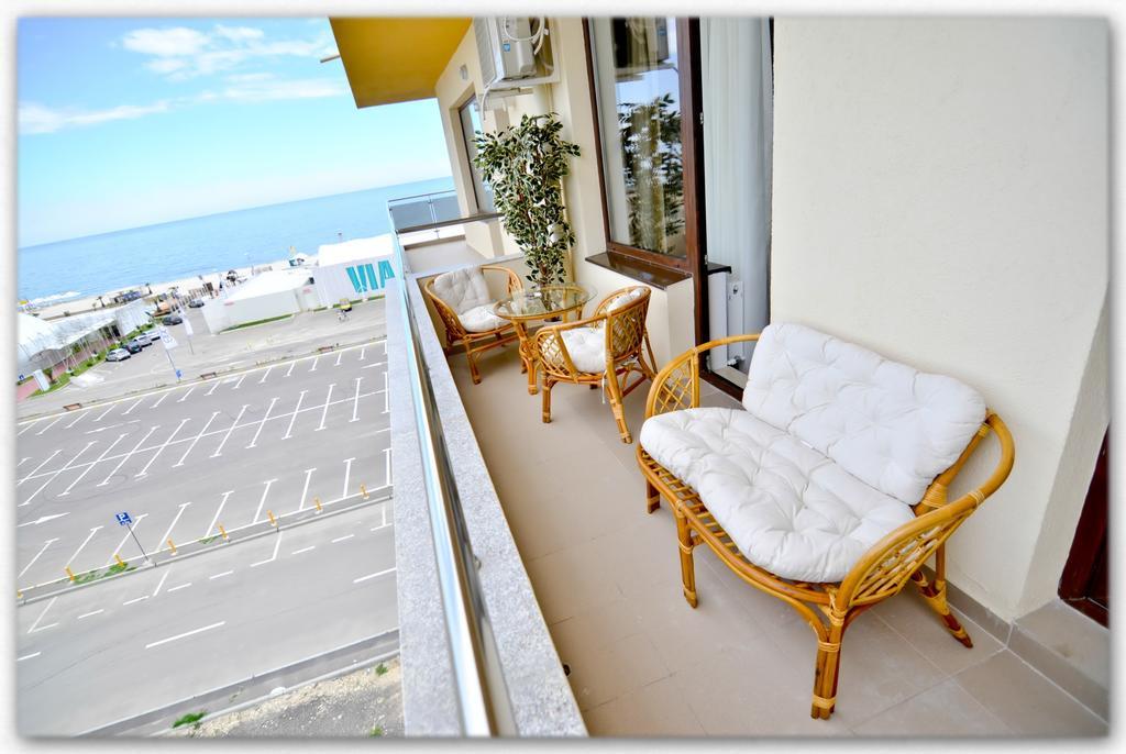 Summerland Luxury Studios By The Sea Mamaia Kamer foto